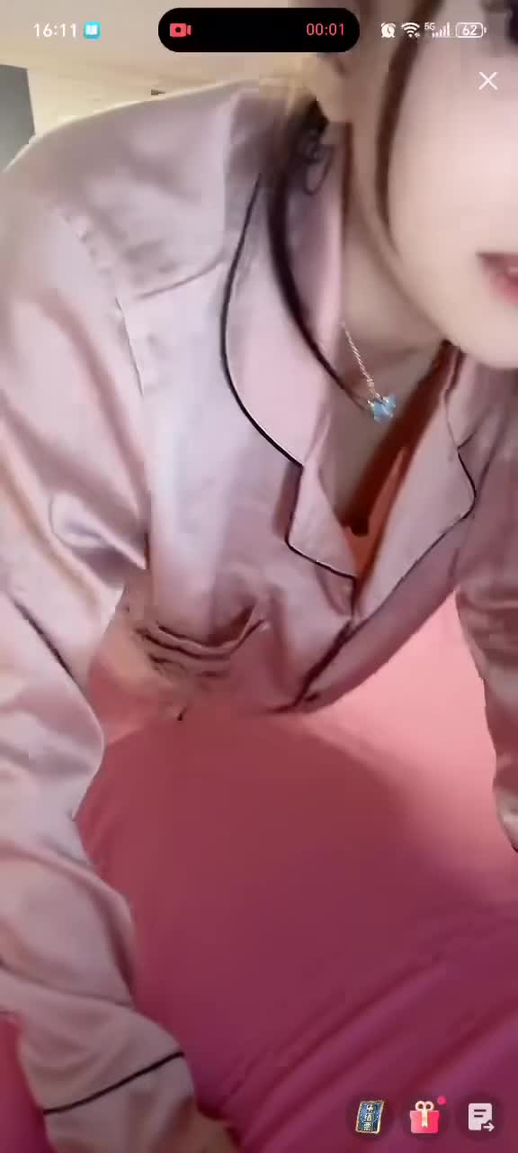 4月30日kanluping直播回放精选 (16).MP4