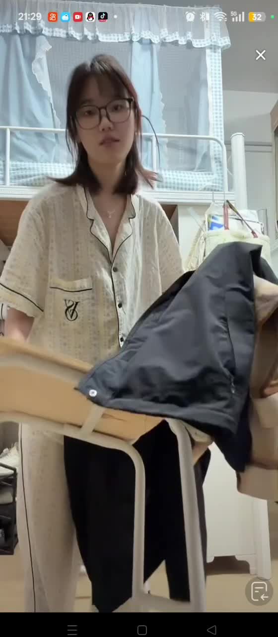 4月30日kanluping直播回放精选 (21).MP4