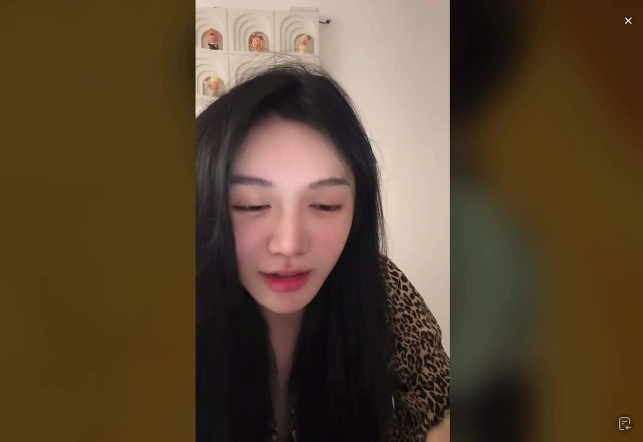 #凌凌七DL走光.MP4