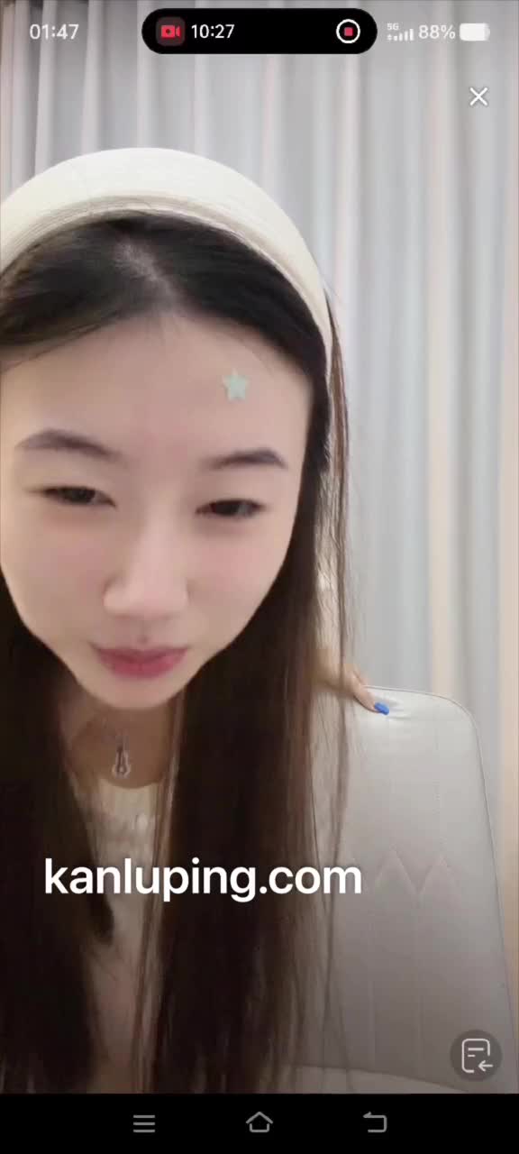 一晚上走光了11次的主播简直太牛逼了.MP4